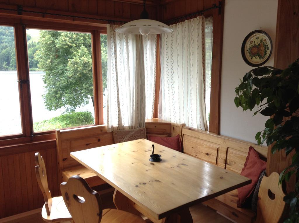 Appartements Direkt Am See Grundlsee Habitación foto